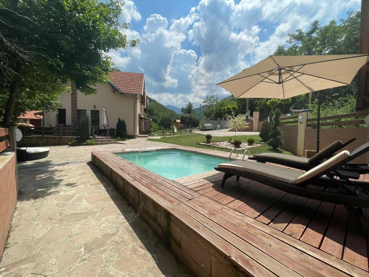Lodge Zeleni Svet Crni Vrh Esterno foto