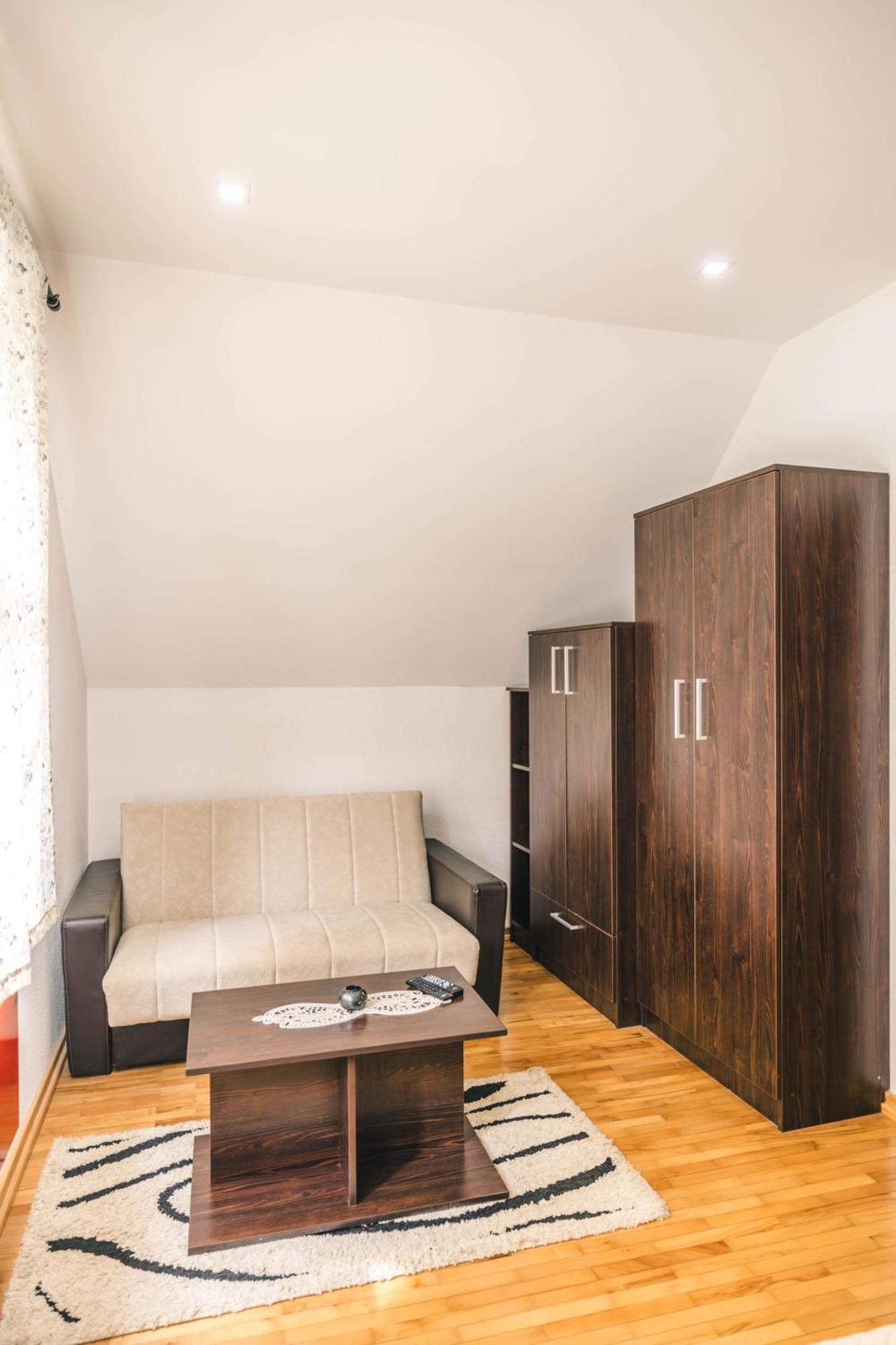 Lodge Zeleni Svet Crni Vrh Esterno foto